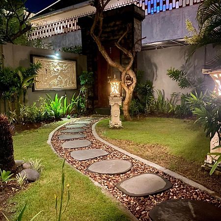 Dikubu Belong Seminyak Hotel ภายนอก รูปภาพ