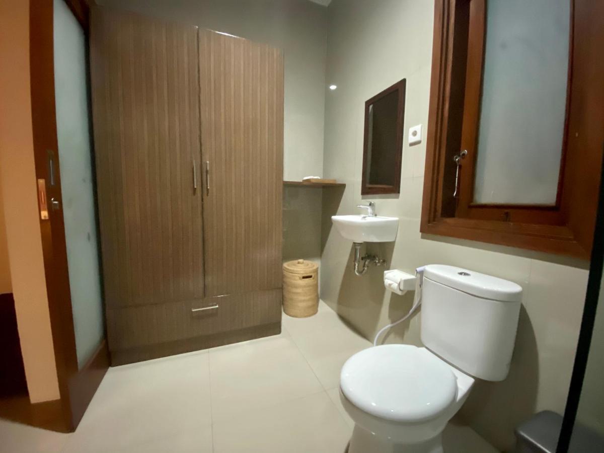 Dikubu Belong Seminyak Hotel ภายนอก รูปภาพ